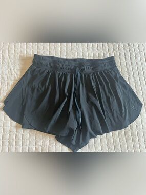Joylab Women's High-Rise Pleated Side floaty Shorts " Built in Brief Sz Medium